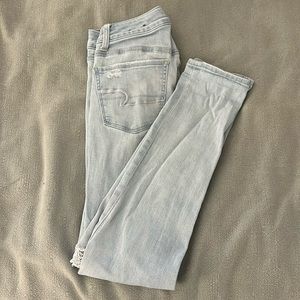 Light Wash American Eagle Skinny Jeans